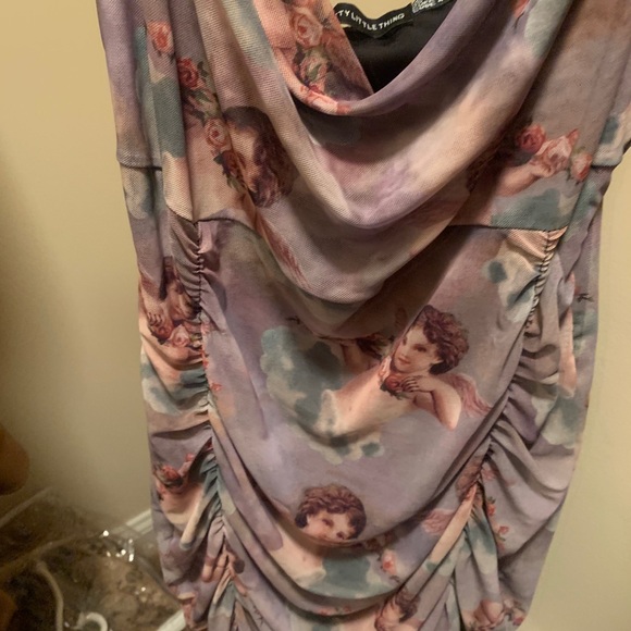 Multi Renaissance Dresses - Picture 6 of 8